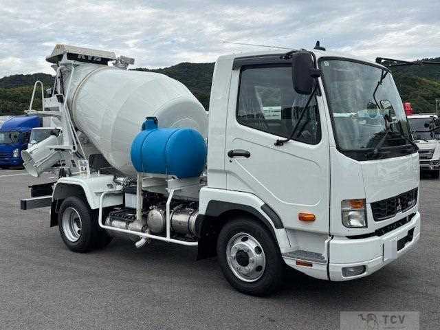 2025 Mitsubishi Fuso Fighter