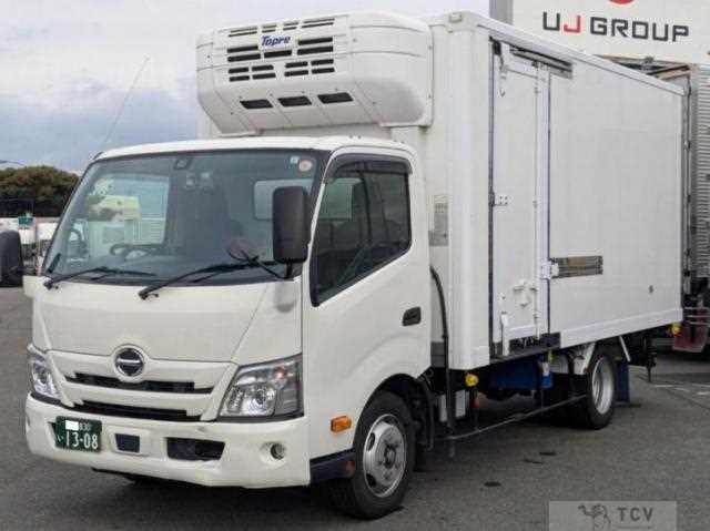 2023 Hino Dutro