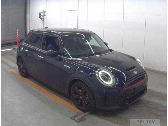 2022 BMW MINI