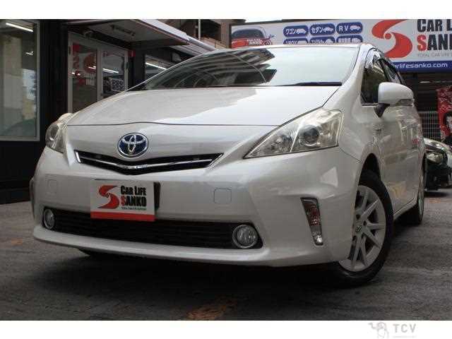2013 Toyota PRIUS α
