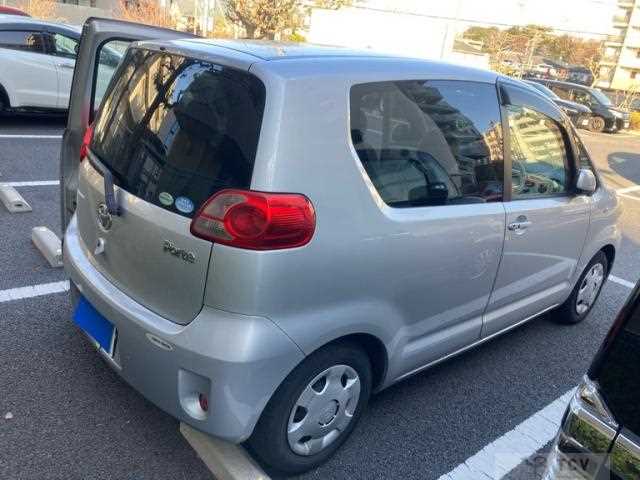 2004 Toyota Porte