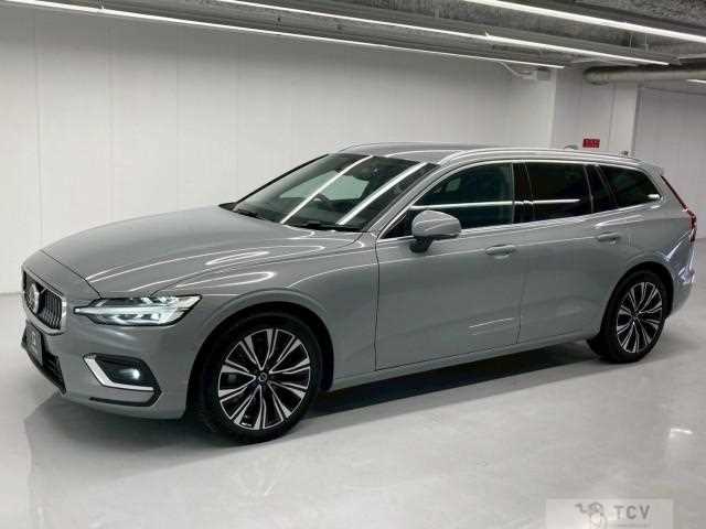 2025 Volvo V60