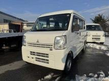 2016 Mitsubishi Minicab Van