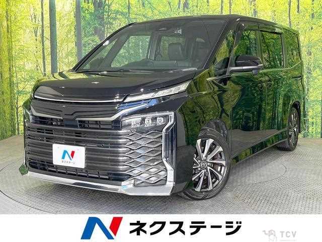 2022 Toyota Voxy