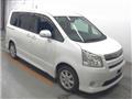 2010 Toyota Noah