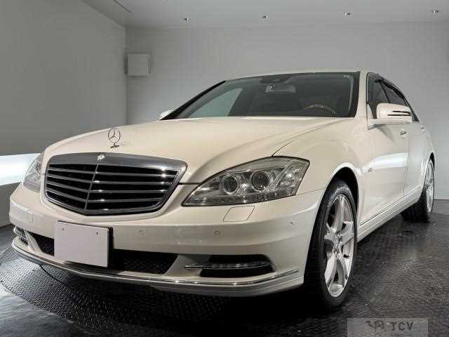 2011 Mercedes-Benz S-Class
