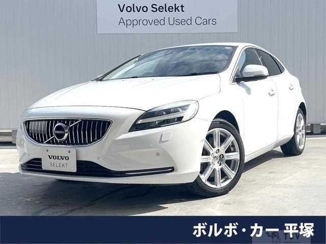 2017 Volvo V40