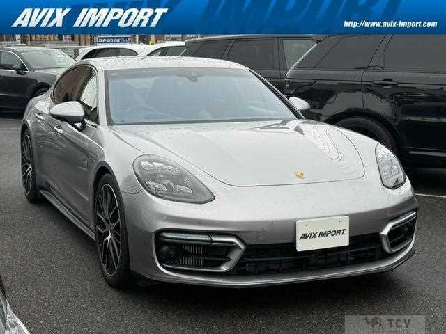 2020 Porsche Panamera
