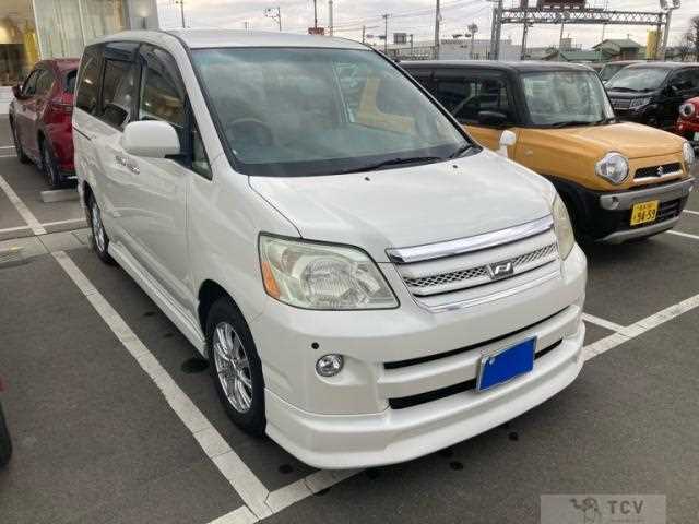 2007 Toyota Noah