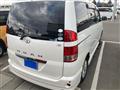 2007 Toyota Noah