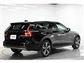 2025 Volvo Cross Country
