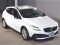 2017 Volvo V40