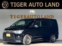 2008 Mitsubishi Delica D5