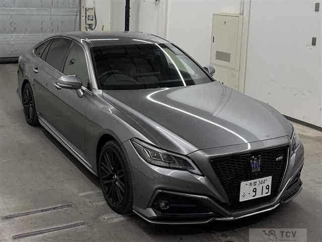 2022 Toyota Crown Hybrid