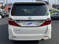 2013 Toyota Alphard G