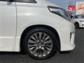 2013 Toyota Alphard G