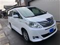 2012 Toyota Alphard Hybrid