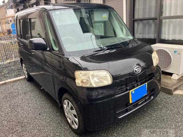 2011 Daihatsu Tanto