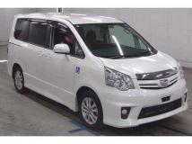 2012 Toyota Noah