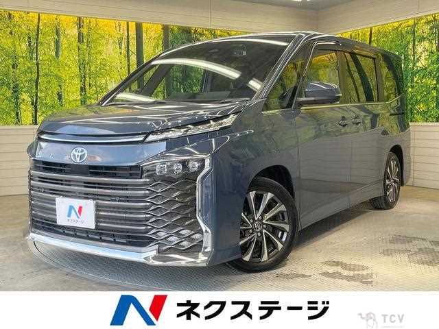 2022 Toyota Voxy