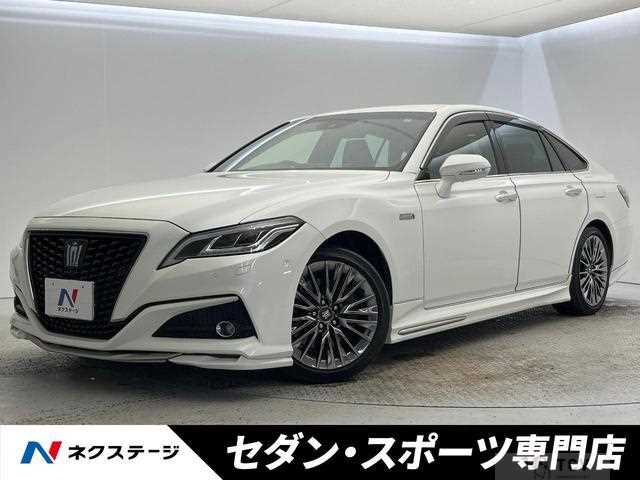 2019 Toyota Crown Hybrid