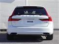 2017 Volvo V90