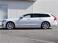 2017 Volvo V90