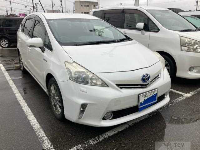 2012 Toyota PRIUS α