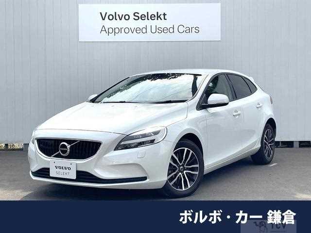 2019 Volvo V40