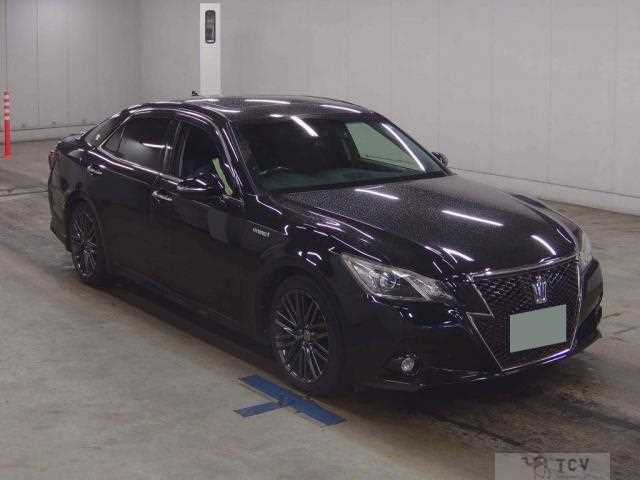 2015 Toyota Crown Hybrid