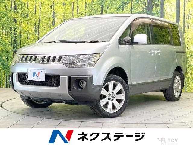 2013 Mitsubishi Delica D5