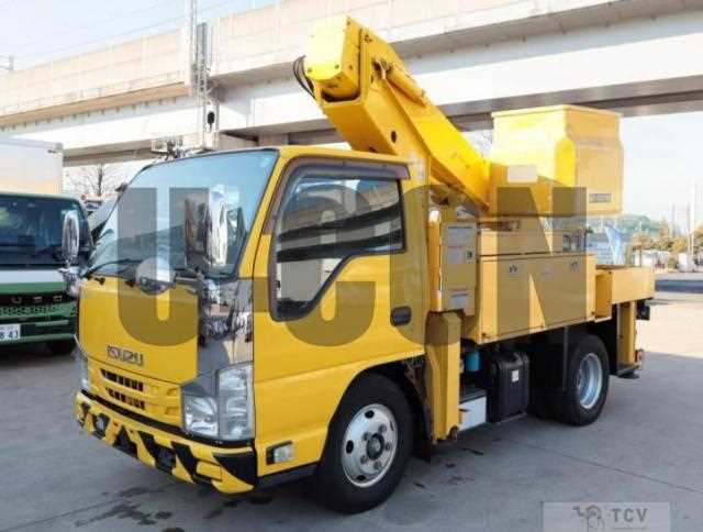 2015 Isuzu Elf Truck