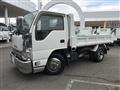 2011 Isuzu Elf Truck