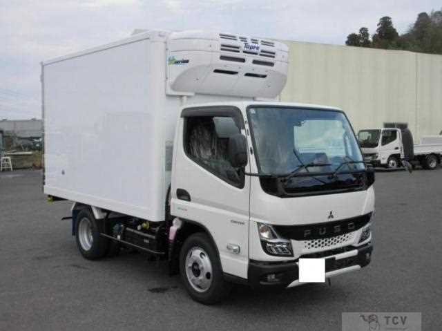 2025 Mitsubishi Fuso Canter