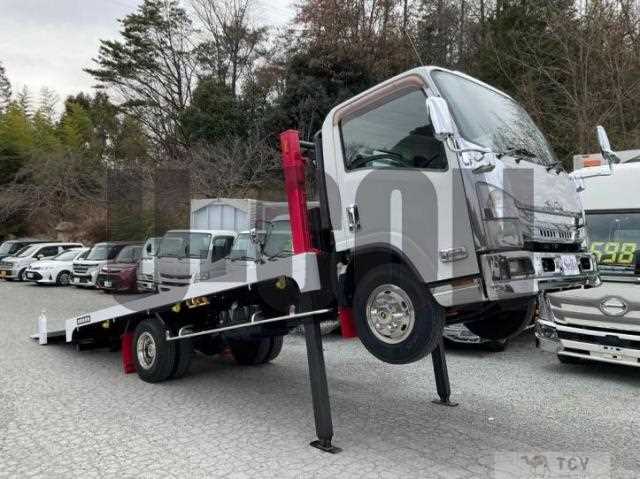 2013 Isuzu Elf Truck