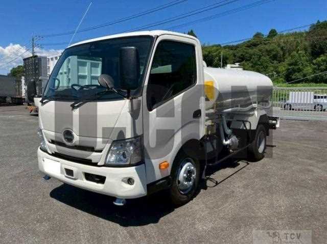 2025 Hino Dutro