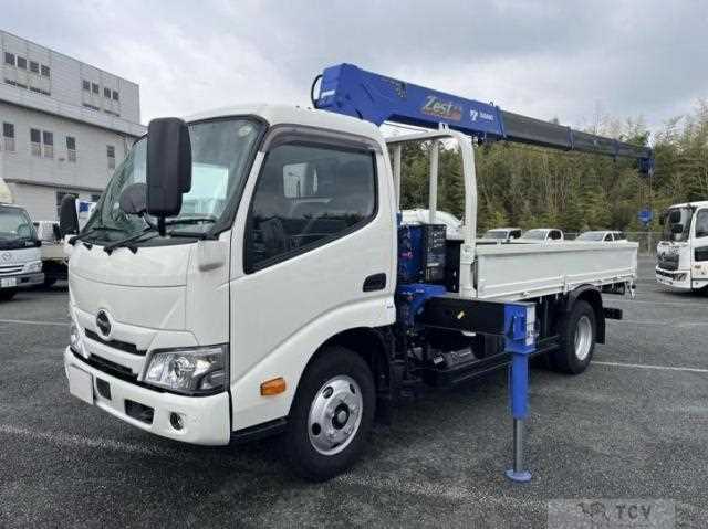 2024 Hino Dutro