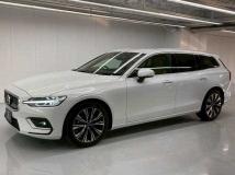2025 Volvo V60