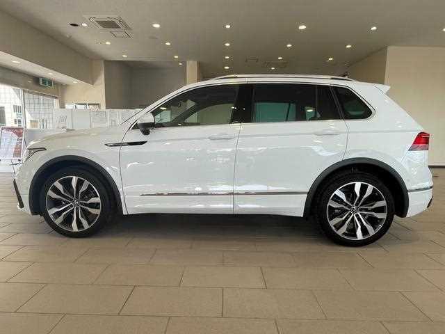 Volkswagen Tiguan 2024 — фото 10 купить в Москве