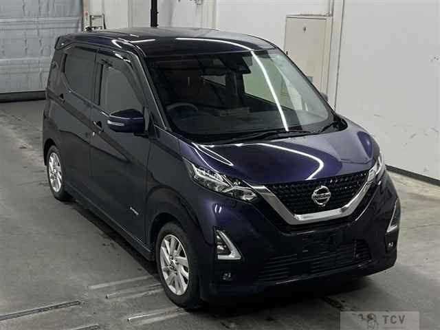 2022 Nissan Nissan Others