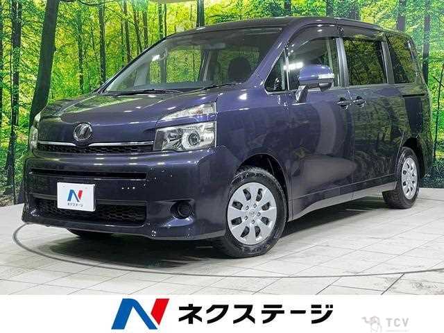2013 Toyota Voxy