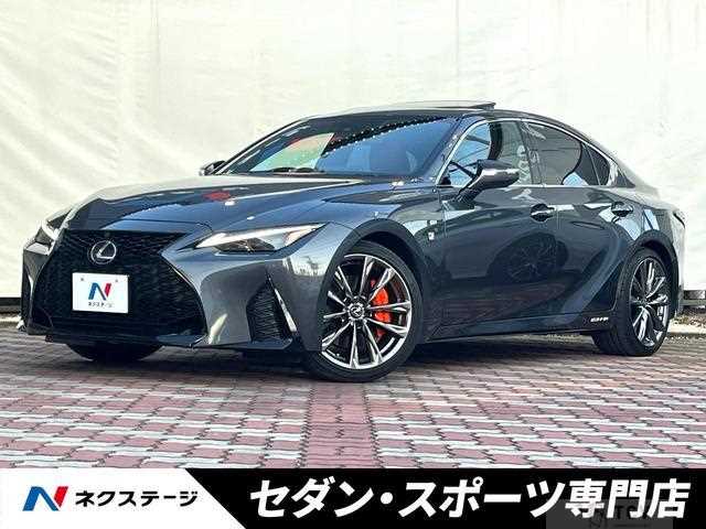 2021 Lexus IS