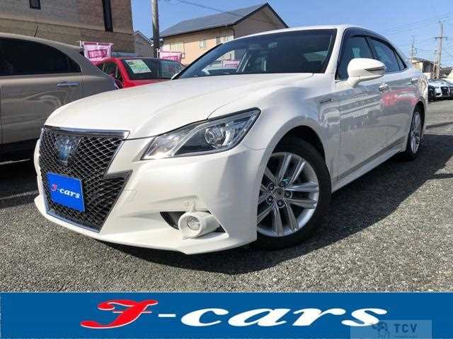 2014 Toyota Crown Hybrid