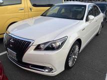 2013 Toyota Crown Majesta