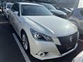 2013 Toyota Crown Hybrid