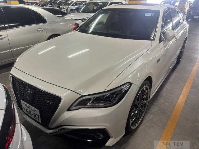 2019 Toyota Crown Hybrid