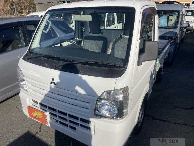 2015 Mitsubishi Minicab Truck