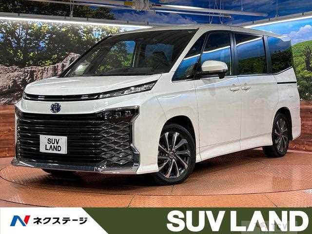2025 Toyota Voxy