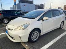 2011 Toyota PRIUS α