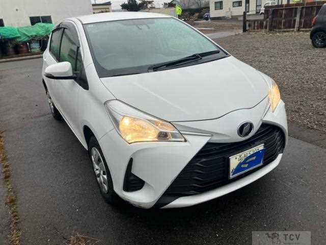 2017 Toyota Vitz